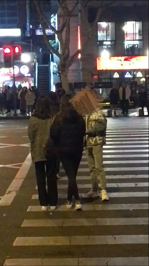 新手小白,如何在电音节搭讪?第6张